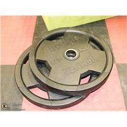 LOT WITH 2 HAMMER STRENGHT 45LBS WEIGHTS