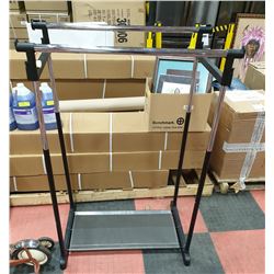 SMALL PLASTIC CLOTHES RACK