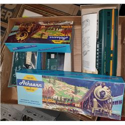 3 VINTAGE ATHEARN HO SCALE STILL IN ORIGINAL BOX