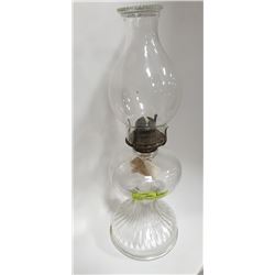 LARGE ANTIQUE GLASS PEDESTAL OIL LAMP IN