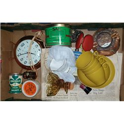 LARGE FLAT OF VINTAGE, ANTIQUE &