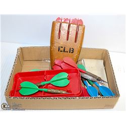 VINTAGE ASSORTED DARTS IN CARRY CASES