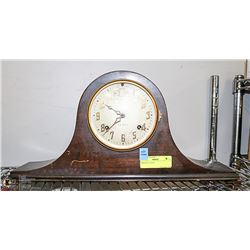 MANTEL CLOCK