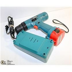 MAKITA 12V DRILL WOTH BATTERY AND CHARGER