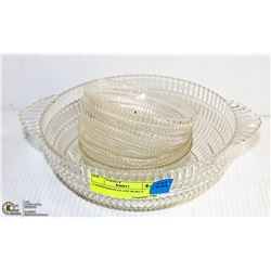 SET OF BEEHIVE PATTERN GLASS BOWLS