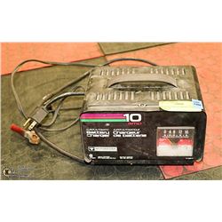 MOTOMASTER 10 AMP BATTERY CHARGER