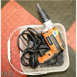 RIGID DRYWALL SCREW DRIV. + SCREWS