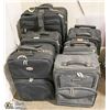 Image 1 : LOT OF 6 SUITCASES