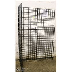 GRID DISPLAY PANELS 3PCS 6' X 2' AND 1PCS 4' X 4'