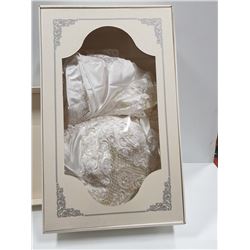 VINTAGE WEDDING DRESS IN BOX PEARL AND WHITE