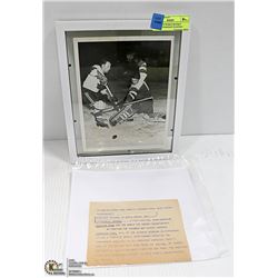 PHOTO 1954 WORLD HOCKEY CHAMP. CANADIAN VS SOVIET
