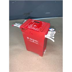 ALLEN-BRADLEY / GUARDMASTER MSR12T SAFETY RELAY UNIT