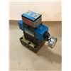 Image 1 : VICKERS PA5DG4S4LW-012C-B-60 & DGMX2-5-PP-BW-S-30 VALVE