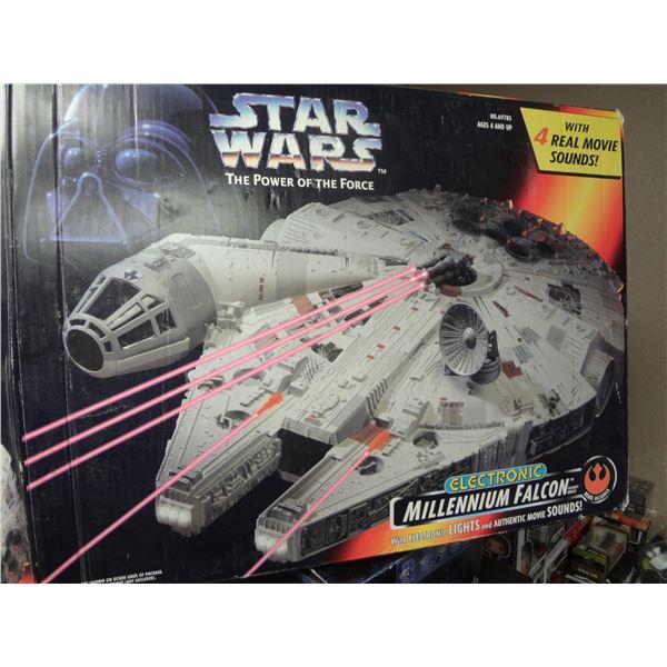 Power of the Force Millenium Falcon In Box