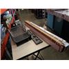 Image 1 : White aluminum venetian blinds, new towel rack, desk organizer and more