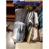 Image 2 : 4 TRAYS OF KIDS TOY CRAFT ITEMS