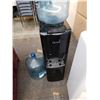 Image 2 : Black Primo top-load water cooler with two jugs