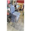 Image 2 : 7 stacking chairs