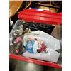 Image 3 : TOTE OF CLOTHING, FABRIC, ESTATE GOODS