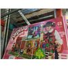 Image 2 : BARBIE SURPRISE HOUSE