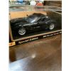 Image 3 : 2 MAISTO DIE CAST CARS 1:18 CORVETTE AND MINI COOPER