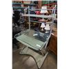Image 2 : GLASSTOP DESK