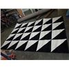 Image 2 : 9 FOOT 9 INCH X 6 FOOT 7 INCH AREA CARPET BLACK AND WHITE