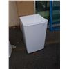 Image 1 : Sanyo white bar fridge