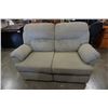 Image 1 : GREEN UPHOLSTERED DOUBLE RECLINING LOVESEAT