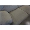 Image 9 : GREEN UPHOLSTERED DOUBLE RECLINING LOVESEAT