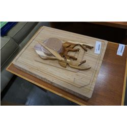 CHOPPING BLOCK AND OTHER CUTTING/SERVING BOARDS