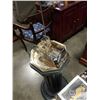Image 8 : Vend it International four foot tall 25 cent gumball machine no key, as found, metal base, plastic w