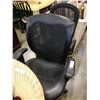 Image 2 : GAS LIFT OFFICE CHAIR