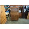 Image 1 : ANTIQUE OAK CABINET WITH GALLERY
