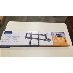 NEW OVERSTOCK 33-46 INCH FIXED POSITION TV WALL MOUNT 80LB CAPACITY