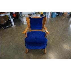 VINTAGE MAPLE ARMCHAIR