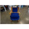 Image 1 : VINTAGE MAPLE ARMCHAIR