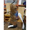 Image 3 : WOOD CARVED TABLE LAMP FIGURE AND WOOD CARVING