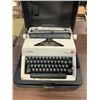 Image 2 : Vintage Olympia Monica typewriter with case