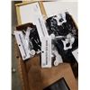 Image 2 : TRAY OF BELT BUCKLES, PROTECTIVE FACE MASKS AND WALLETS