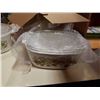 Image 3 : 2 CORNING WARE BAKING DISHES WITH LIDS