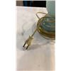 Image 8 : 2 VINTAGE ART GLASS LAMPS W/ BRASS BASE