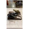 Image 1 : 2 native carvings and polar bear