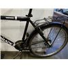 Image 2 : BLACK DIAMONDBACK BIKE
