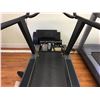 Image 2 : LIFE FITNESS TREADMILL - - NEEDS REPAIR