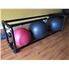 Image 1 : 3 YOGA BALLS WITH RACK