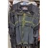 Image 16 : Large lot of sci-fi beds in ladies costumes including rack