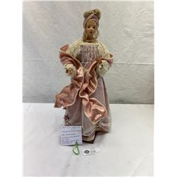 Sandy Doll Made In USA Designed By Ruben Tejada, Beautiful Original Dress And Necklace