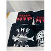 Image 2 : Nice Lot Of 5 Tragically Hip T-Shirts, 3 XL, 2 Small