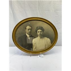 Early 1900's Oval Portrait Frame